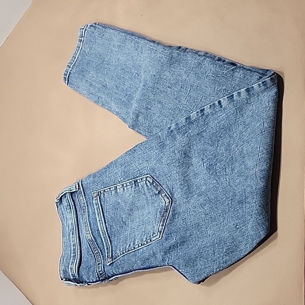 Banana Republic Skinny Fit, Size 26/2 P Medium-Light Wash, Gently Used Condition